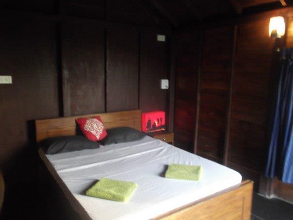 Rock Water Resort Morjim Quarto foto