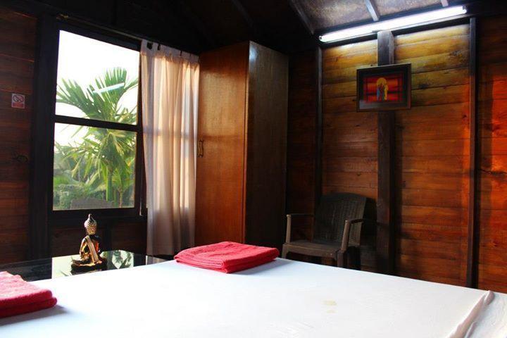 Rock Water Resort Morjim Quarto foto