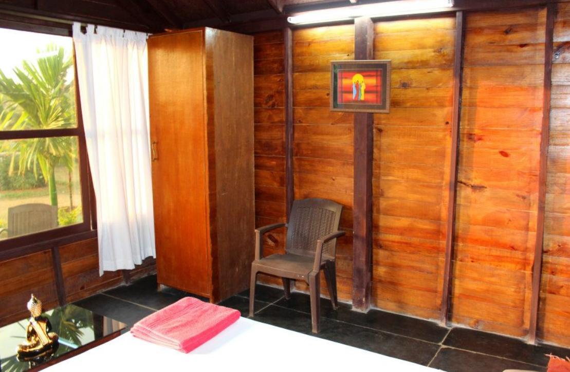 Rock Water Resort Morjim Quarto foto